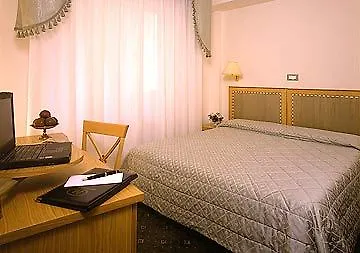 Touring Hotell 3*