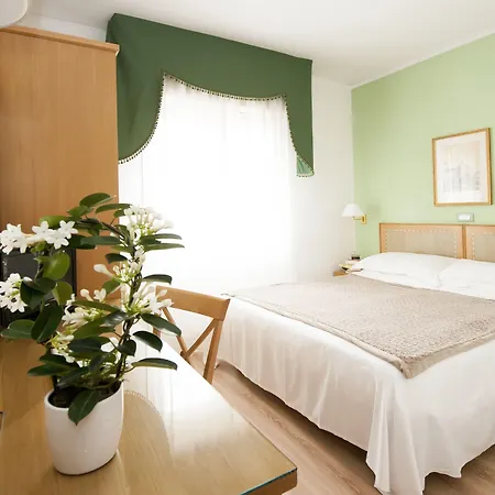 Touring Hotel