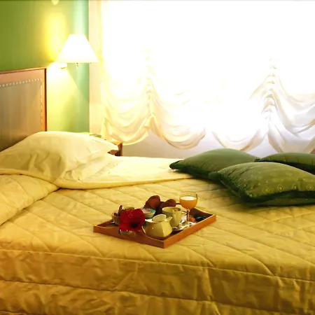 Touring Hotel